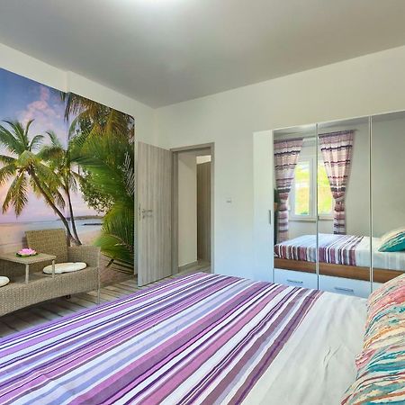 Apartment Amfiteatar Moris Pula Buitenkant foto